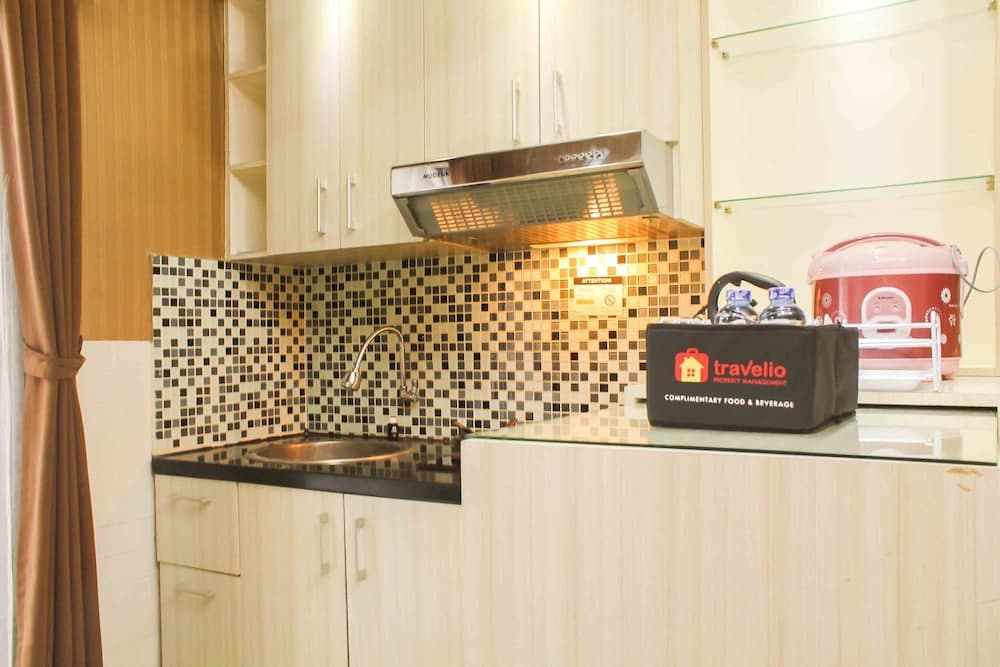 Simple And Homey Studio At Kemang View Apartment