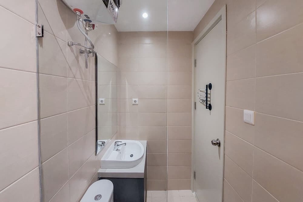 Comfortable And Tidy Studio Apartment At Saveria Bsd City