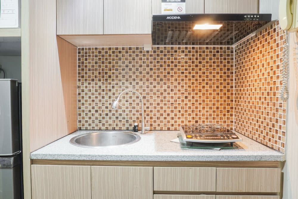 Minimalist Studio Room At Tamansari The Hive Apartment