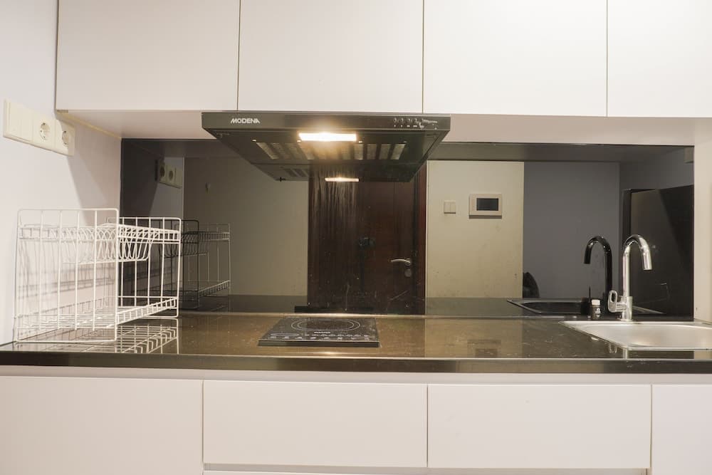 Luxurious 1Br At West Vista Apartment