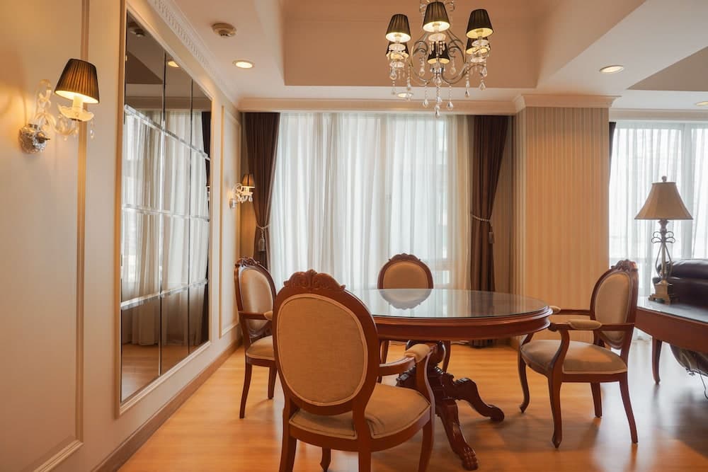 Elegant And Comfy 1Br At Ascott Thamrin Apartment