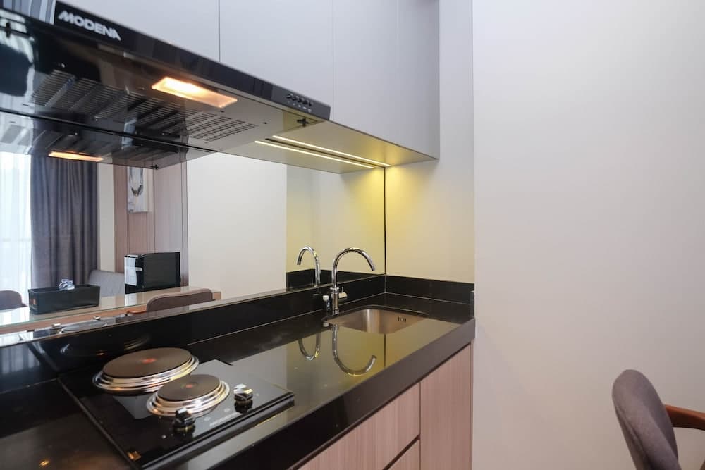 Elegant And Comfort 1Br At Ciputra World 2 Apartment