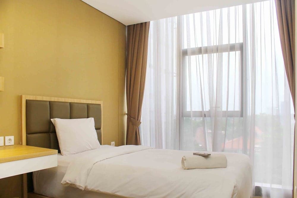 Spacious And Nice 2Br At L'Avenue Pancoran Apartment