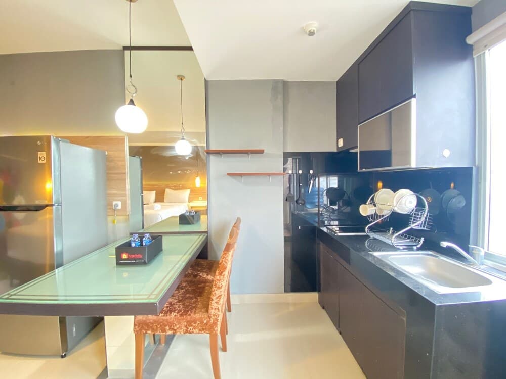 Spacious And Modern Studio Room At Sudirman Suites Bandung