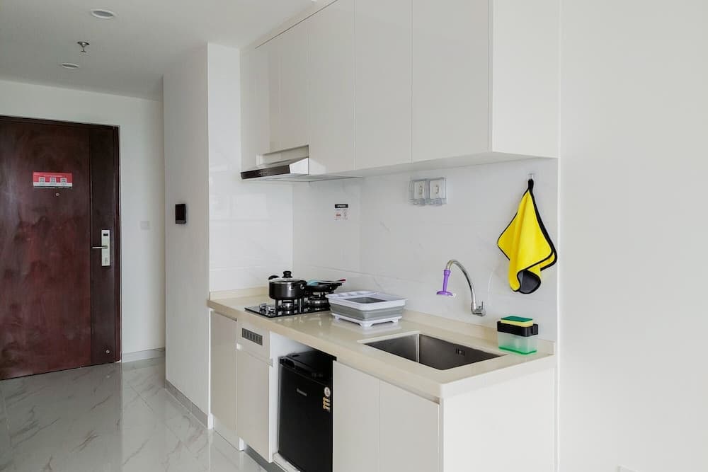 Elegant And Strategic 2Br Sky House Bsd Apartment