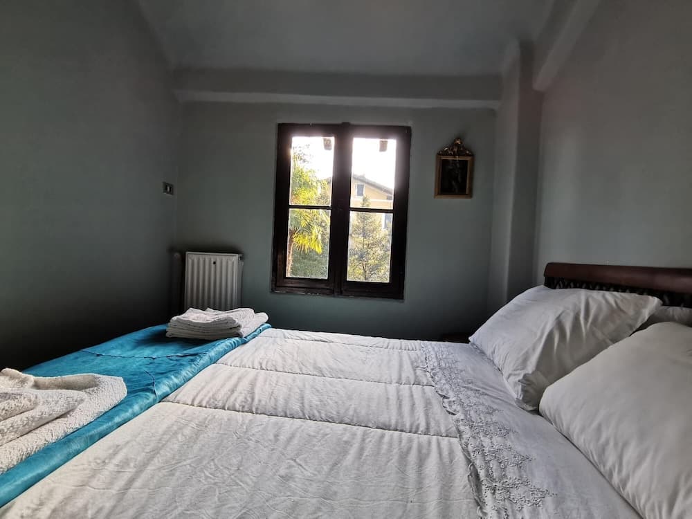 Erba CO - Antiche Scuderie DI Villa LA Clerici