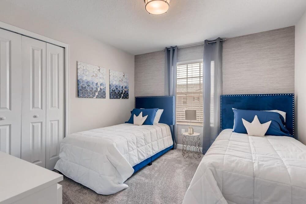 4839 LL Storey Lake - Amazing 5 Bed Villa