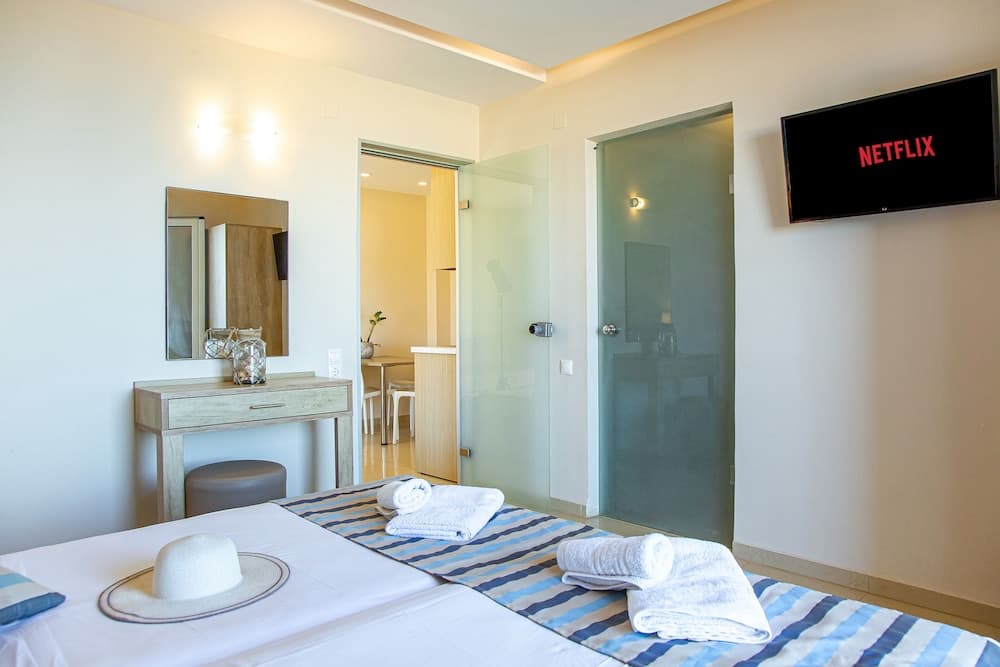 Theo Star Beach Hotel