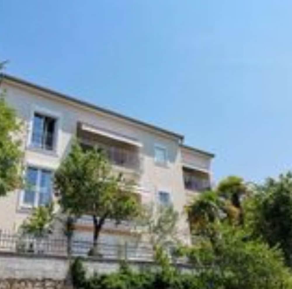 Apartment Villa 2 Sara 4 pax