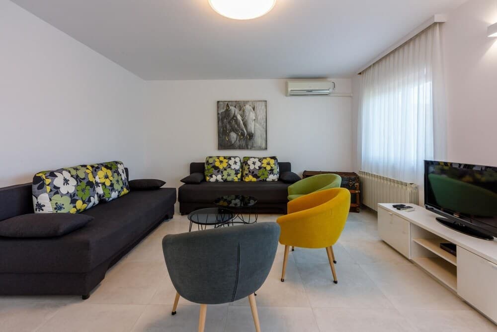 Apartment Damir 4 1 1 pax