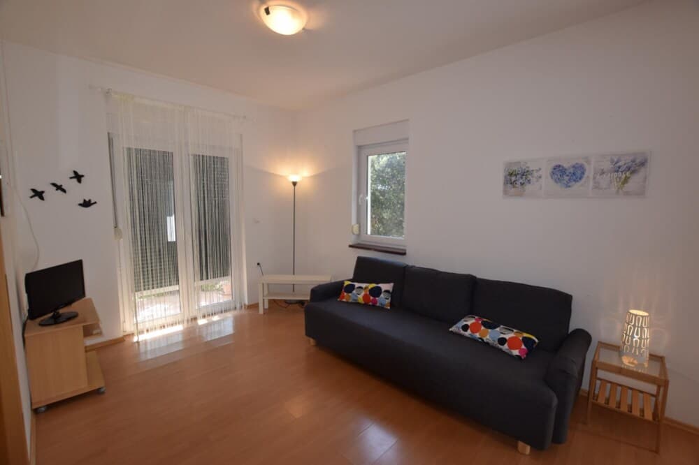 Apartment Lana 5 Pers