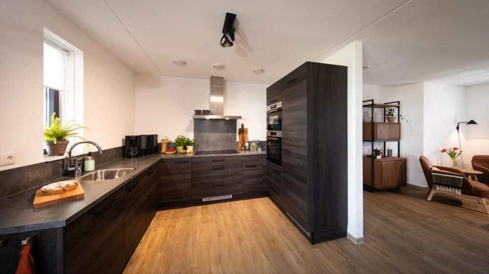 Luxe 12p in Thorn With 6 Bedrooms and 3 Bathrooms