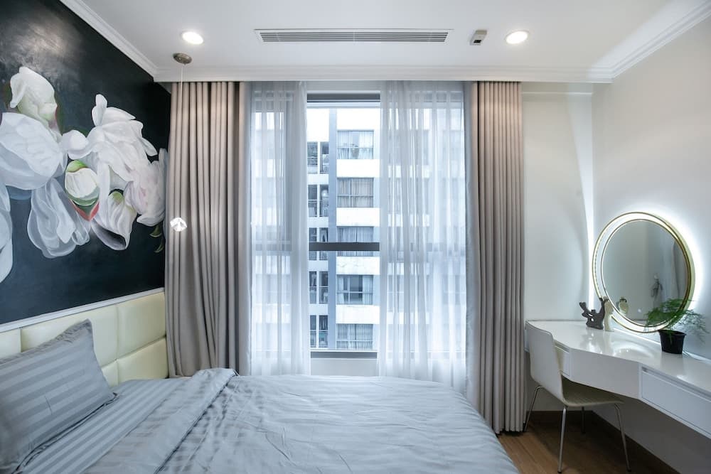 Canh Apartment in Vinhome Skylake