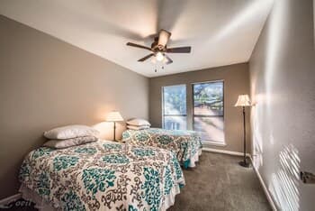 The Float Inn 3 CW B209