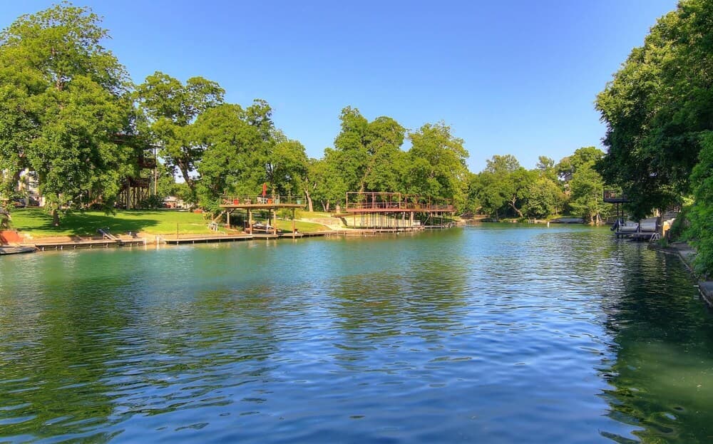 Texas River Haus LD 1683