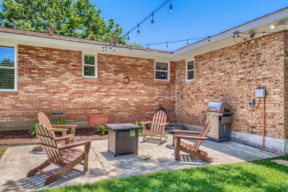 Momma s House on Landa DT 430