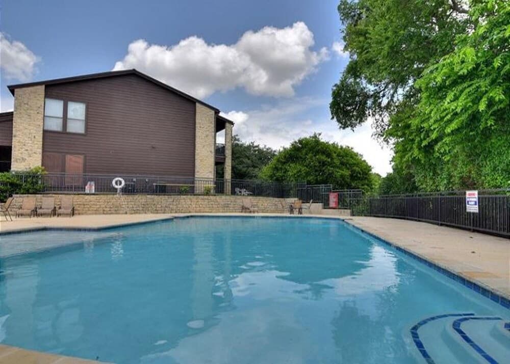 Condo de Comal CW C101