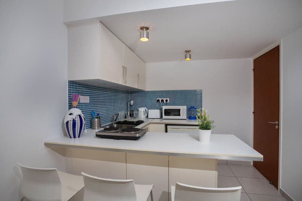 Athenaeum Beachside Studio