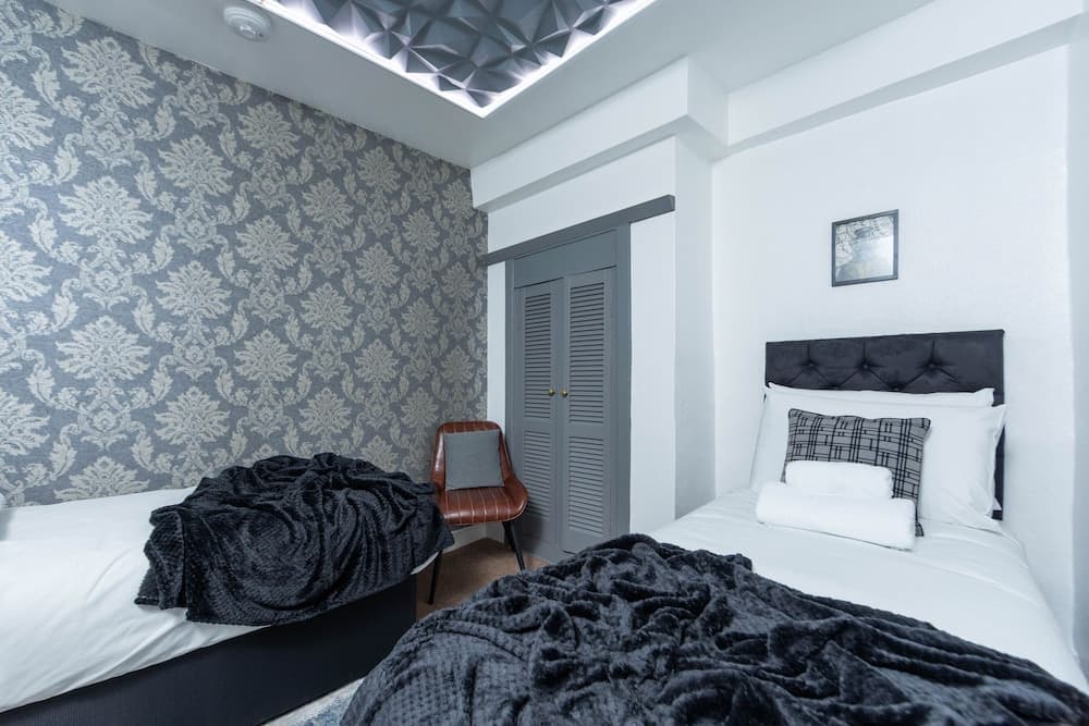 6 Bedroom City Centre Townhouse