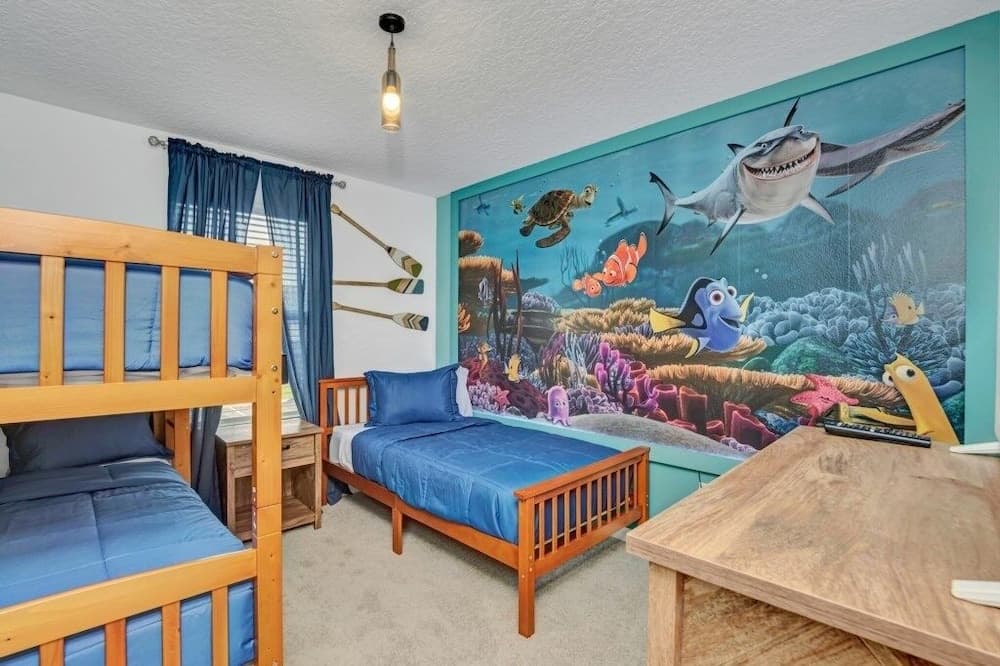 2182cooper 4 Bedroom Townhouse by Redawning