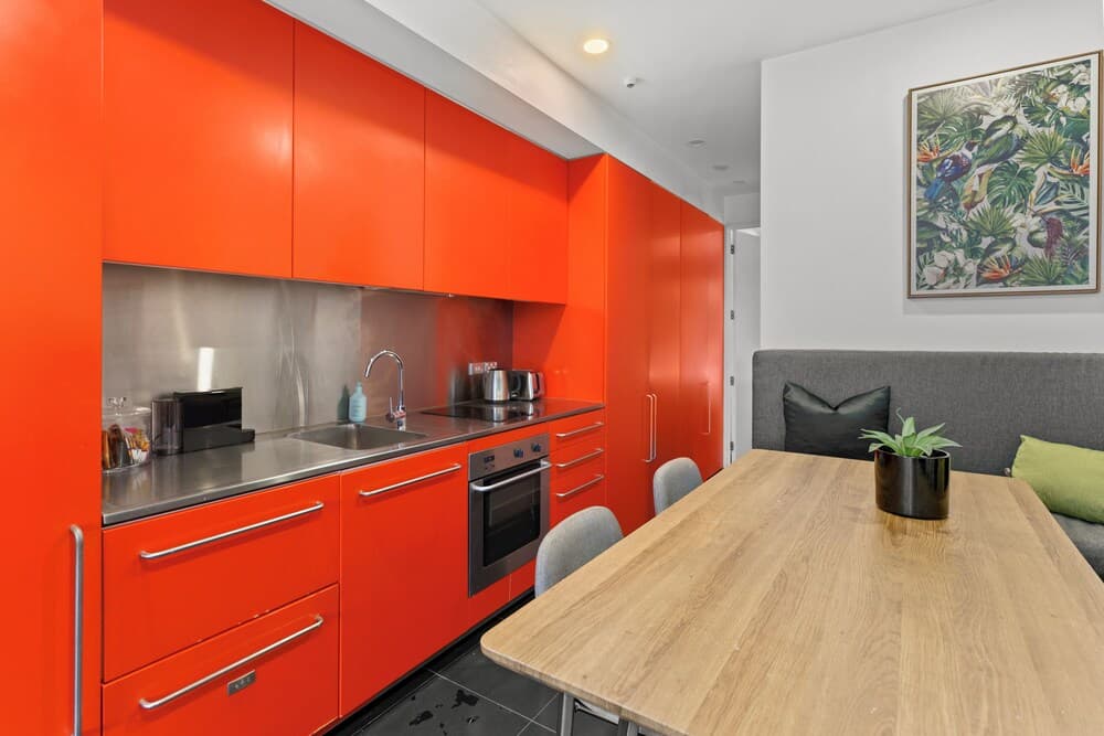 Breezy Gem by Victoria Park