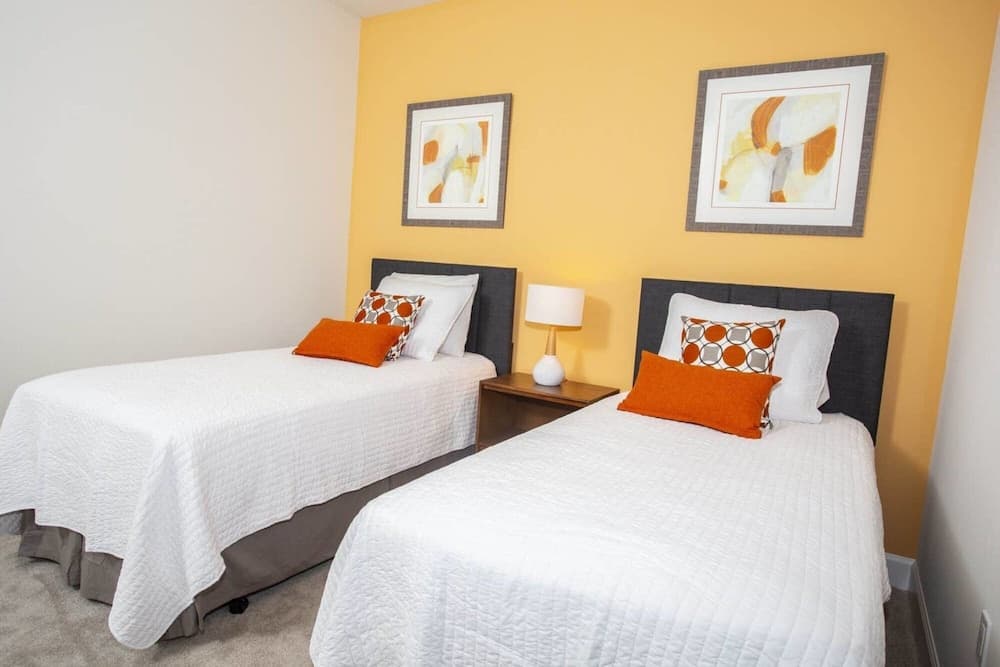 New and Modern Villa Near Disney