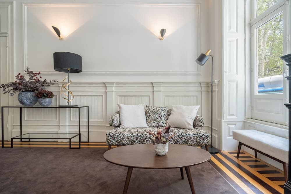 Marquês Garden House by Olivia