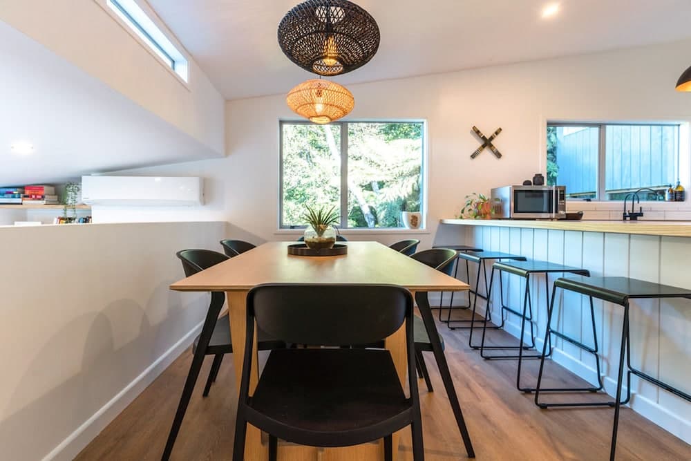 Family Friendly Home with Tree Top Vista