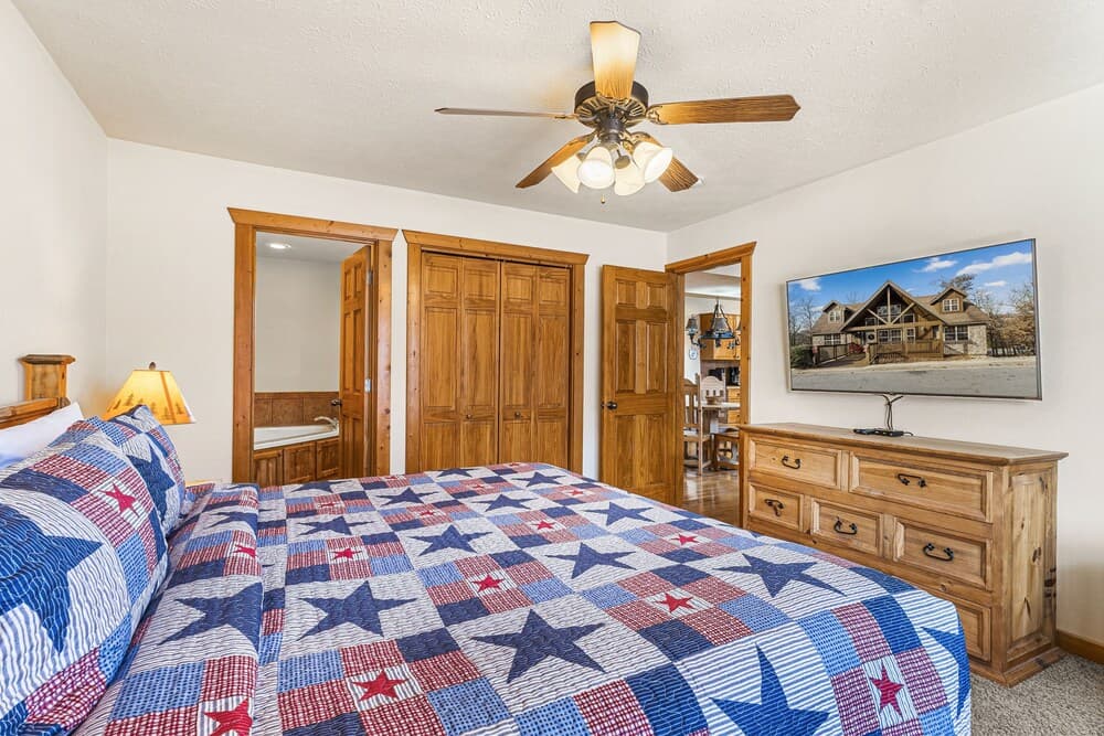 Timber Lodge 4 Bedroom Home by Redawning