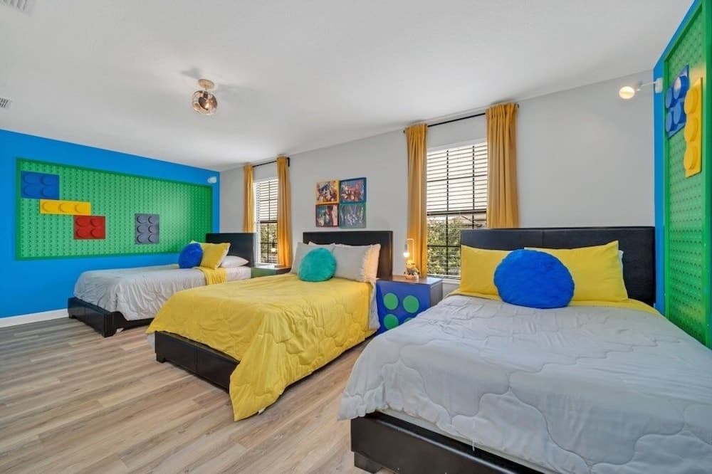 Myrtlewood Manor 9 Bedroom Villa by Redawning