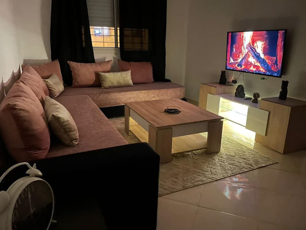 Lovely 1-bed Apartment in Skhirat