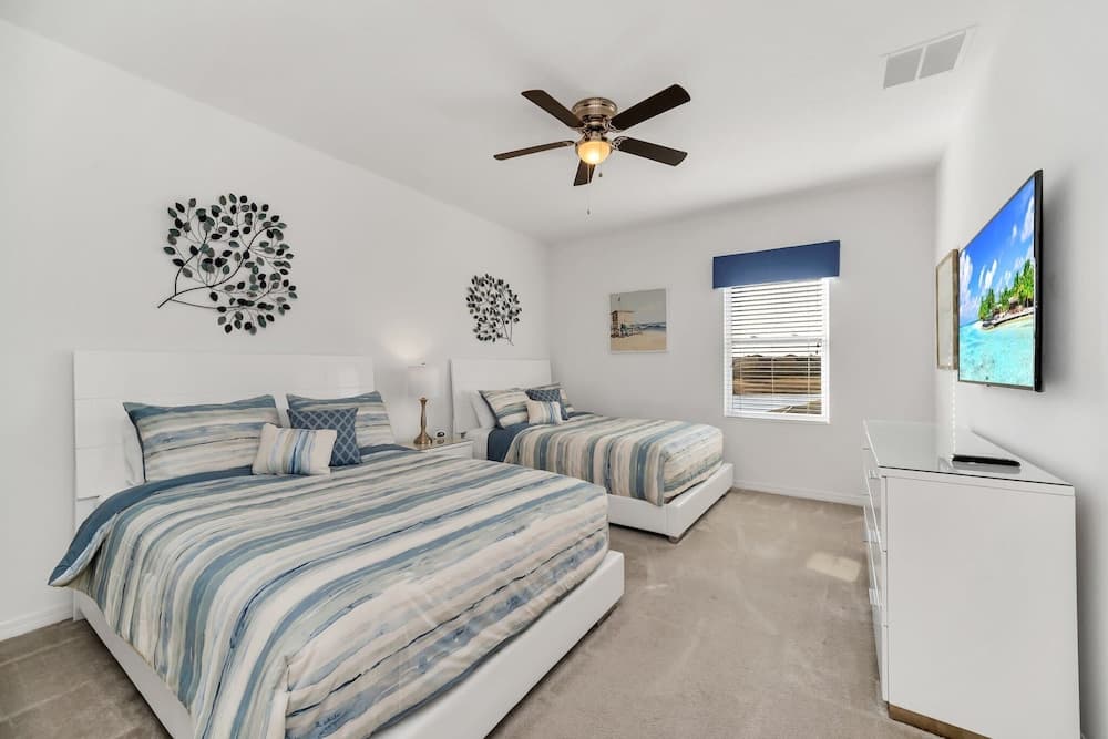 Golf Hideaway With Lake View! Modern Decor and Game Room With Multiple Options! #5pr2197