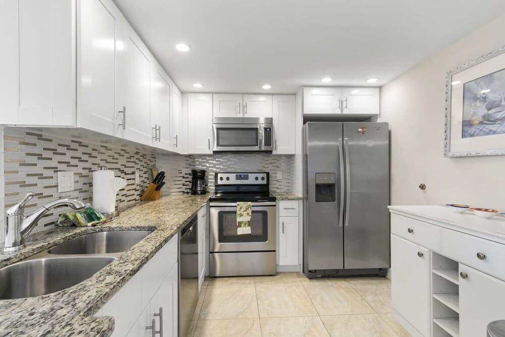 South Seas 3, 1607 Marco Island Vacation Rental 2 Bedroom Condo by Redawning