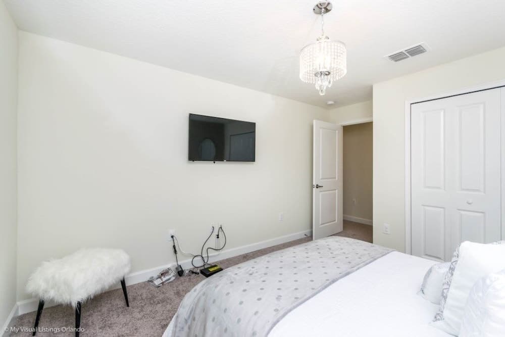 Champions Gate Community Only Minutes To Disney 4 Bedroom Townhouse by Redawning