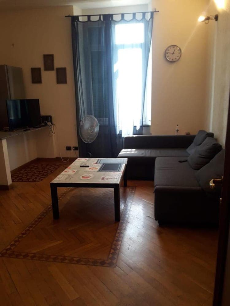 Modern and Cosy Apartment in Genoa, Italy