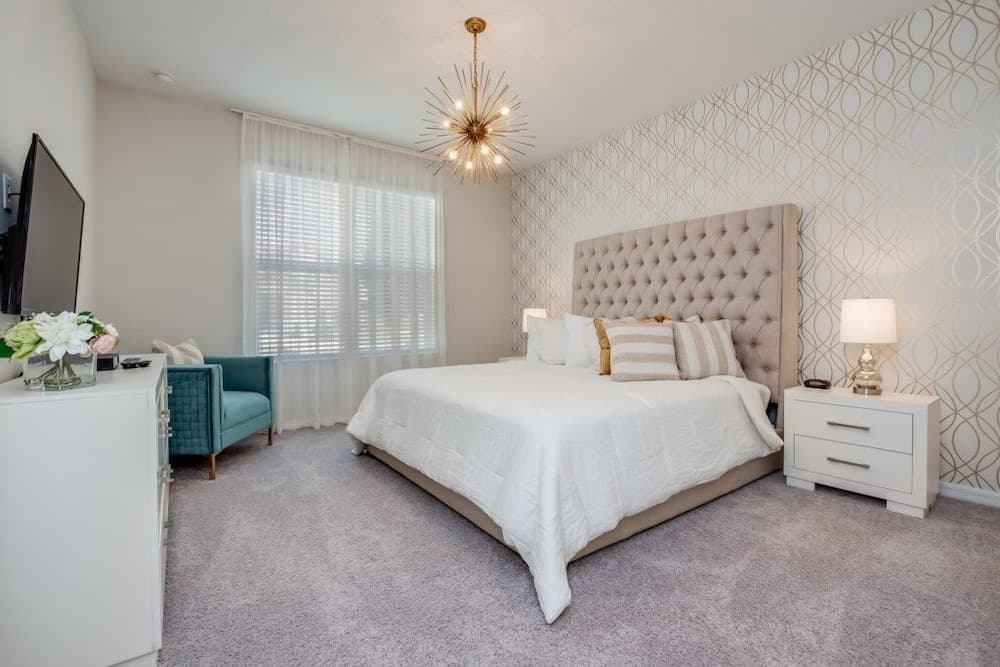 Ultimate 9 Bedroom Windsor At Solara Villa by Redawning