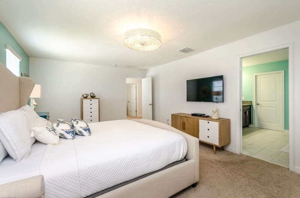 The Ultimate 6 Bedroom Champions Gate Villa by Redawning