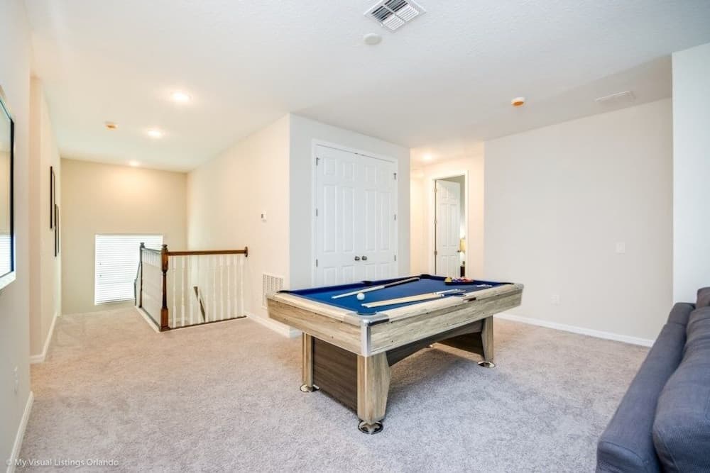 New Solara Resort 9 Bedroom Villa Villa by Redawning