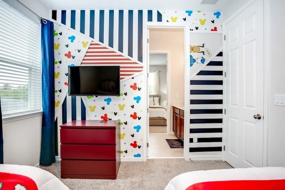 1560npt New Solara 9 Bedroom Resort Villa by Redawning