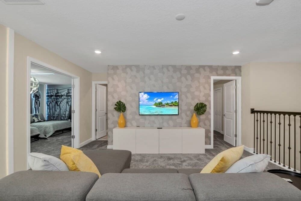 Storey Lake 9 Bedr Villa With Games Room 9 Bedroom Home by Redawning