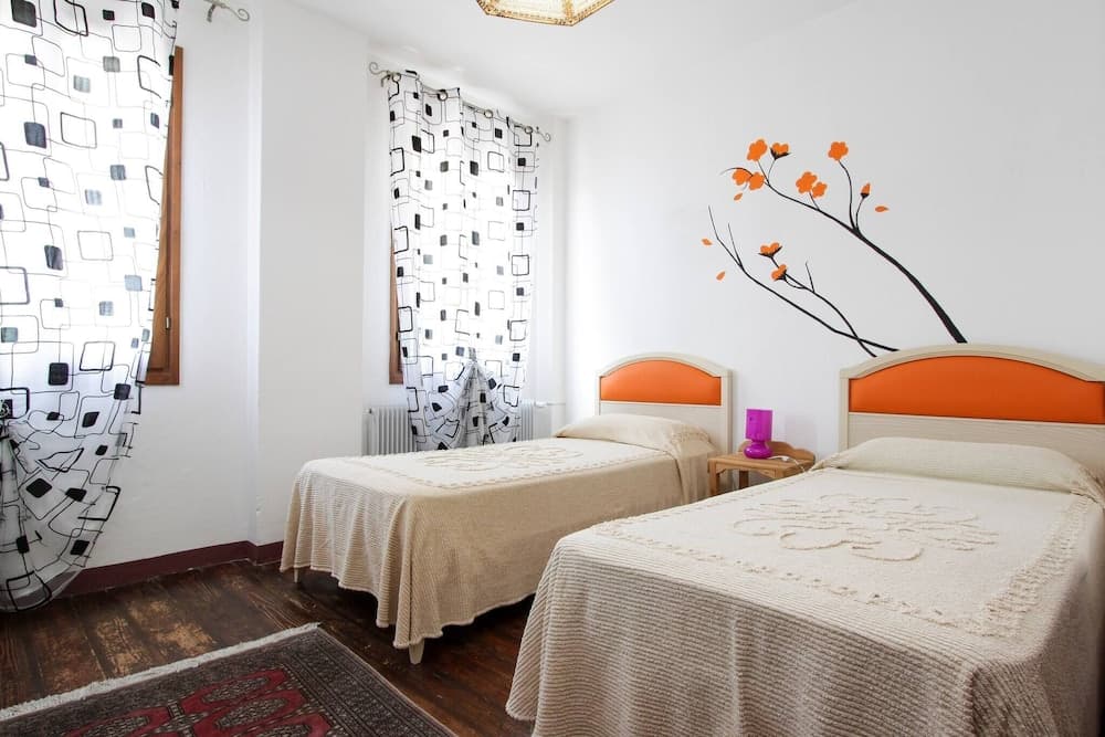 Antica "casa Cervade" Pica Venetian Farmhouse, Preserved Original From 1902