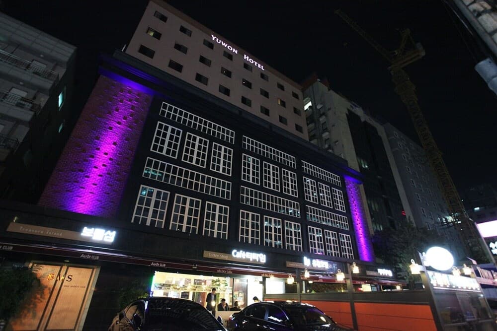 hotel image