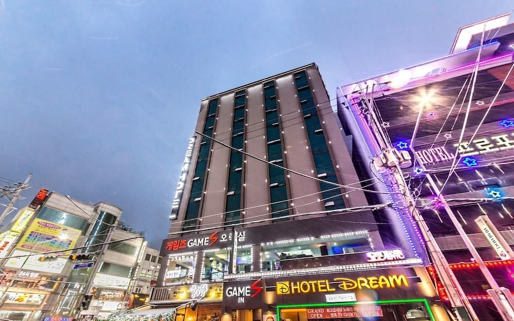 hotel image