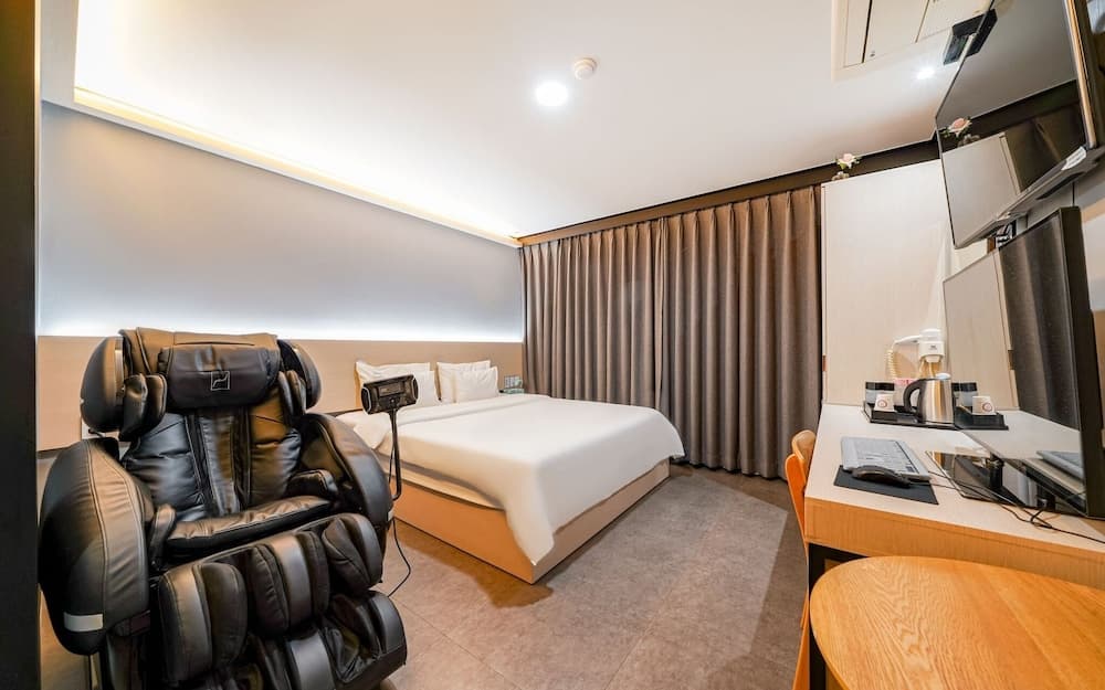 Busan Gangseo Sinhodong Hotel The May