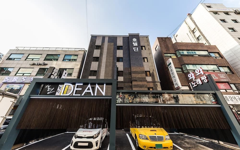 hotel image