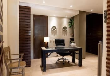 Amazing Loft at Parque de Los Novios w Private Jacuzzi 101