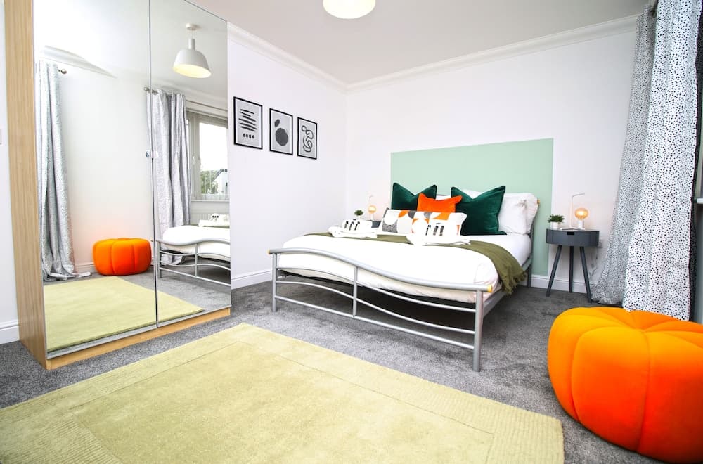 The Dock House - Newport City Centre