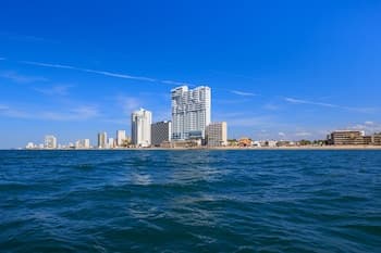 Courtyard By Marriott Mazatlan Beach Resort