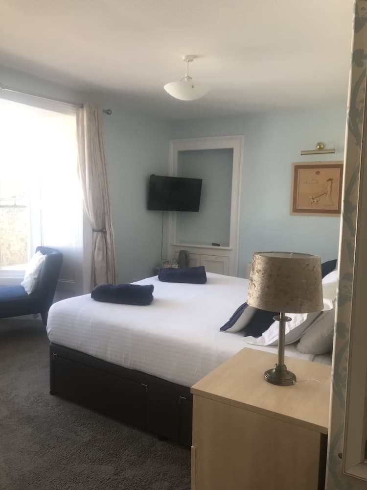 Number 52 Bed & Breakfast