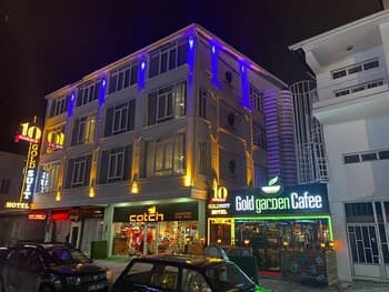 10 Numara Gold Suit Otel